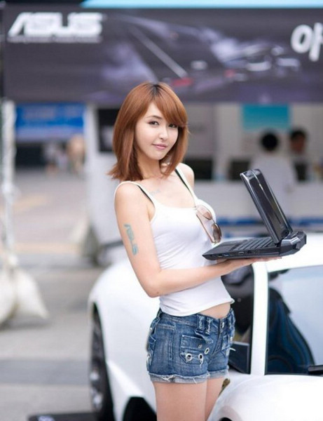 <em>韩国</em>清爽美女钟情兰博基尼-汽车频道-和讯网