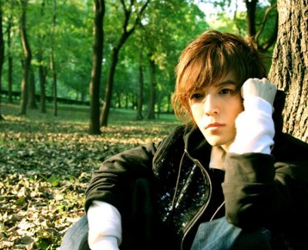  郭敬明 鞭策员工提升业绩 尖酸刻薄促 成长 (组图