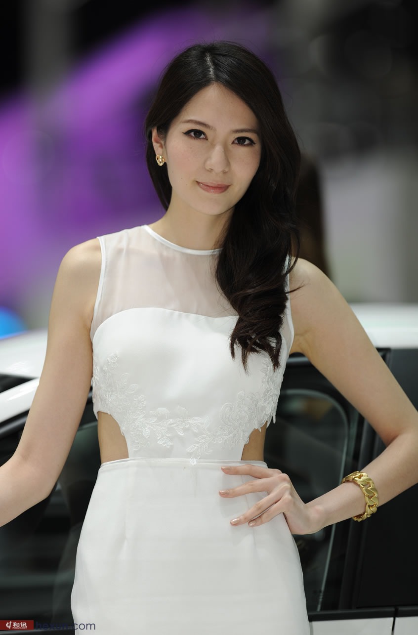 上海车展靓丽车模+楚楚动人