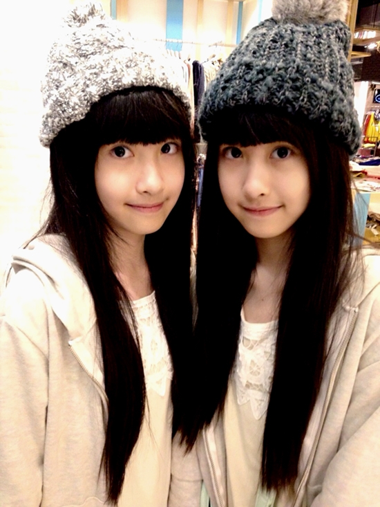 台湾萝莉双胞胎姐妹花走红清纯可爱人人点赞(组