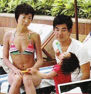  高圆圆力挺黄海波  黄海波事件女主素颜家居照