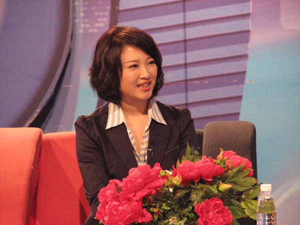 热议:广州电视台美女主播张小莉否认与张广宁结婚