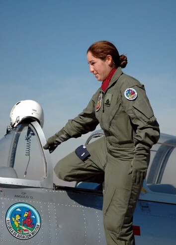 阿根廷女兵(图片来源网络)