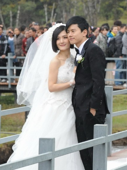 臺媒曝鄧紫棋介入張傑婚姻 謝娜3年無子低調離婚或搬離豪宅