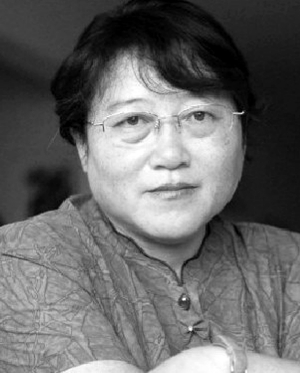 组图:李银河承认与变性者同居自曝两人相知相恋过程